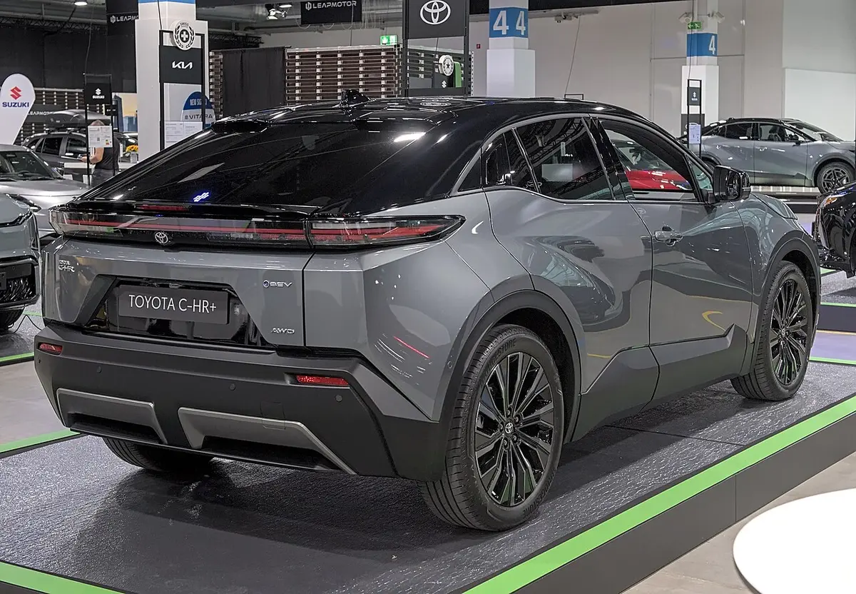 Toyota duplica sus eléctricos en Europa; en España el C-HR+ ya es el quinto eléctrico más matriculado del año